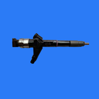 Auto Common Rail Diesel Fuel Injectors For Niasan Navara D22 YD25 2.5Ltr NP300 OEM 16600-VM00D 095000-6240 095000-6243