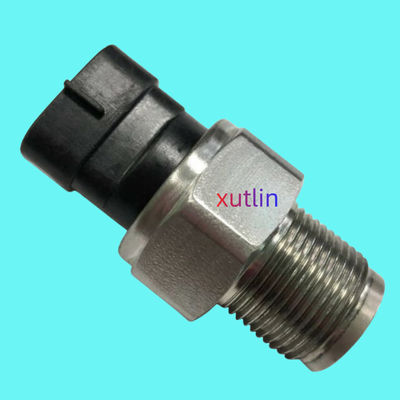 Auto Engine Sensor Fuel Injection Pressure Sensor For Toyota Hilux VIGO Hiace 1KDFTV 2KDFTV OEM 89458-71010 499000-6121