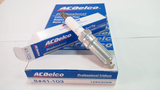 Auto Engine Spark Plugs For Land  Cadillac OEM  41-103