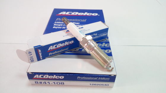 Auto Engine Spark Plugs For Land  Cadillac OEM  41-108