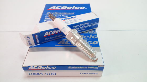 Auto Engine Spark Plugs For Land  Cadillac OEM  41-109
