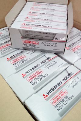Auto Engine Spark Plugs For Land  MITSUBISHI  MOTORS  OEM  MN158596