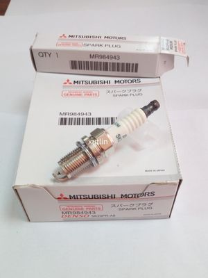 Auto Engine Spark Plugs For Land  MITSUBISHI  MOTORS  OEM  MR984943