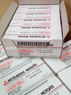 Auto Engine Spark Plugs For Land   MITSUBISHI  MOTORS  OEM  MS851352