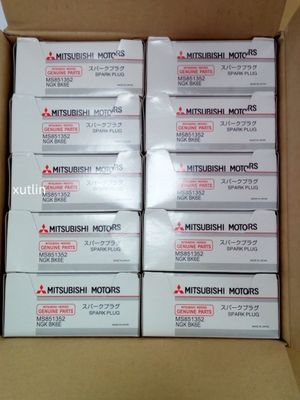 Auto Engine Spark Plugs For Land   MITSUBISHI  MOTORS  OEM  MS851352