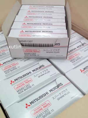 Auto Engine Spark Plugs For Land   MITSUBISHI  MOTORS  OEM  MS851357