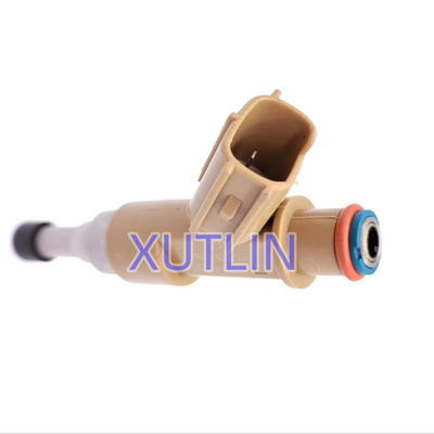 Diesel Fuel Nozzle 23250-0C090 23209-0C090 For Toyota Tundra 4.6L 5.7L 2002-2014