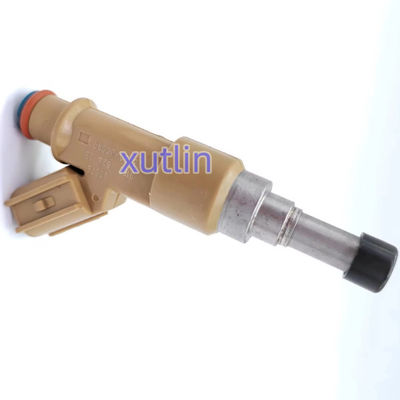 Diesel Fuel  Nozzle 23250-0C090 23209-0C090 For Toyota Tundra 4.6L 5.7L 2002-2014