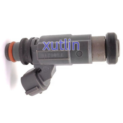 Diesel Fuel  Nozzle 15710-66D00 MD319790 CDH166 For Mitsubishi Mirage 1.5L-L4 1997-2002