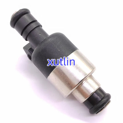 Diesel Engine Auto Parts Fuel Injector Nozzle 17084614 17089628 17105005 For 1996 Chevrolet Corvette For 93-96 Cad