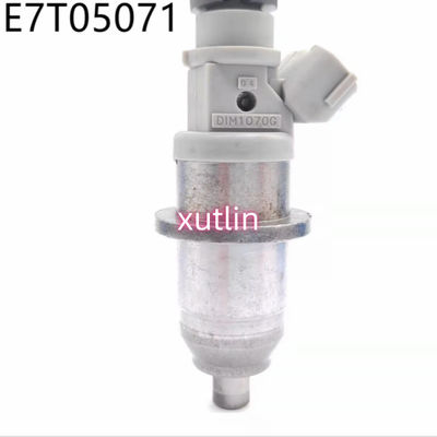 Auto Parts Fuel Injector  Nozzle E7T05071 1465A003 MR560552 For Mitsubishi Pajero Pinin Montero IO CS5A CR9W H66W H76W