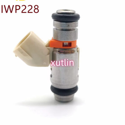 Auto Parts Fuel Injector Nozzle IWP228 IWP-228 For Hyundai Tuscon SantaFe VerCruz 2.0L
