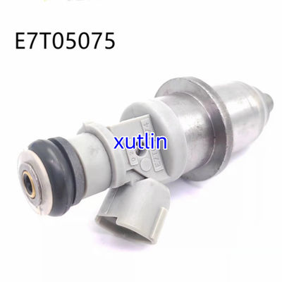 Auto Parts Fuel Injector    Nozzle E7T05075 1465A015 For Mitsubishi Cedia 4G15/63/64/93 6G72