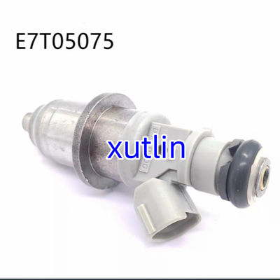 Auto Parts Fuel Injector    Nozzle E7T05075 1465A015 For Mitsubishi Cedia 4G15/63/64/93 6G72